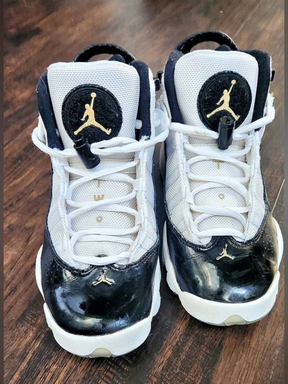 Authentic Defining Moments Air Jordan 6 Rings Sneakers Size US 5Y